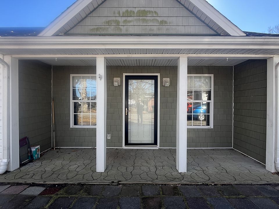 1st image of 710 Forrest Dr