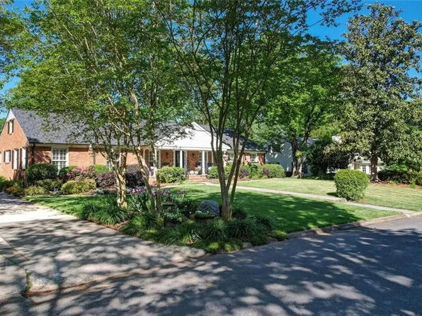 2307 Danbury Rd, Greensboro, NC 27408