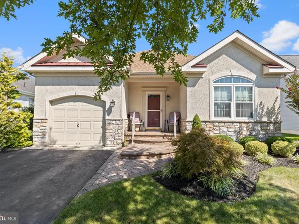 125 Paisley Pl, Hainesport, NJ 08036