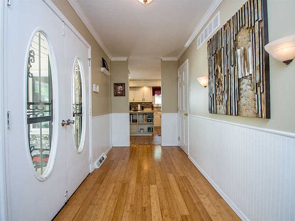 4th image of 1402 Chanterelle Dr