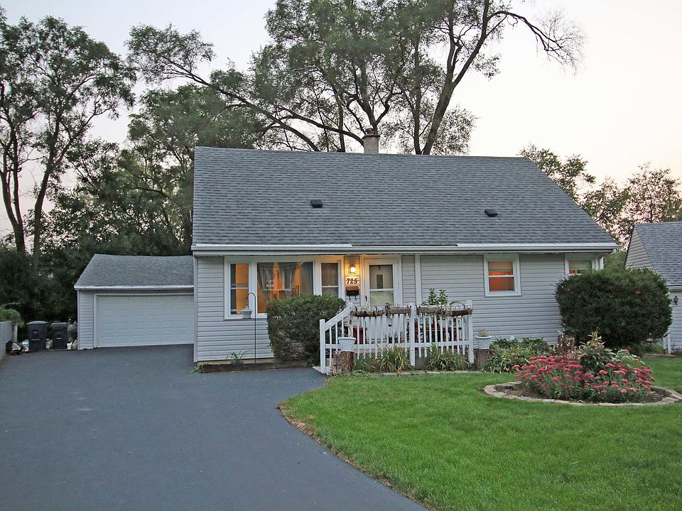 1st image of 725 S Cedarwood Cir