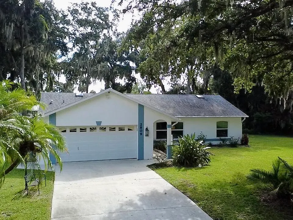 2809 Orange Tree Dr