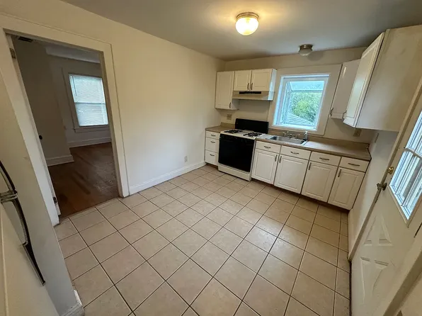(undisclosed Address), Dunellen, NJ 08812