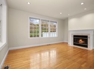 75 Richland Rd #A, Greenwich, CT 06830