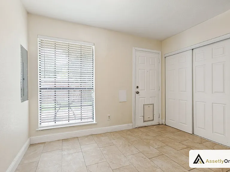 13719 Flagstone Ln — Photo 21