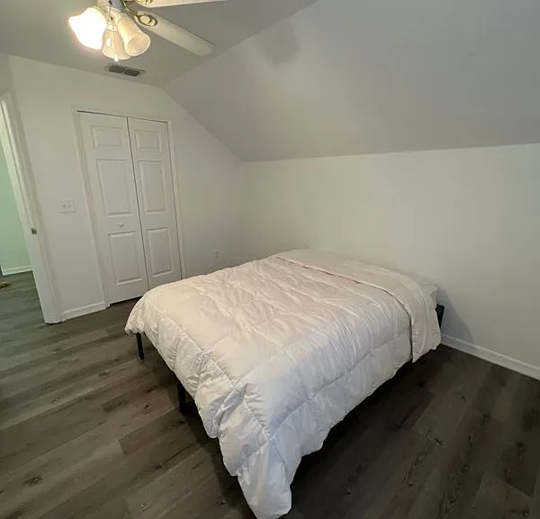 4233 Forest Island Dr — Photo 6