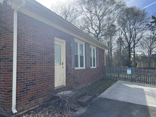 8254 Quail Hollow Dr, Harrisburg, NC 28075