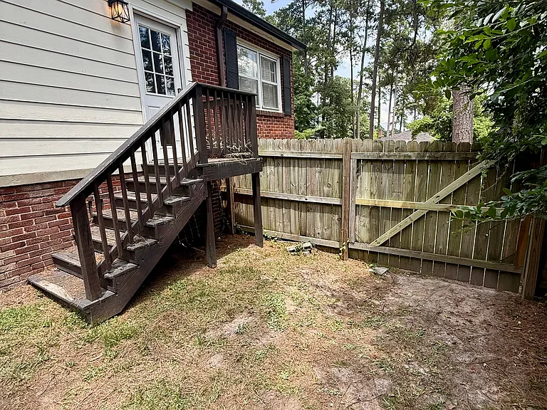 1733 Glenwood Rd — Photo 8