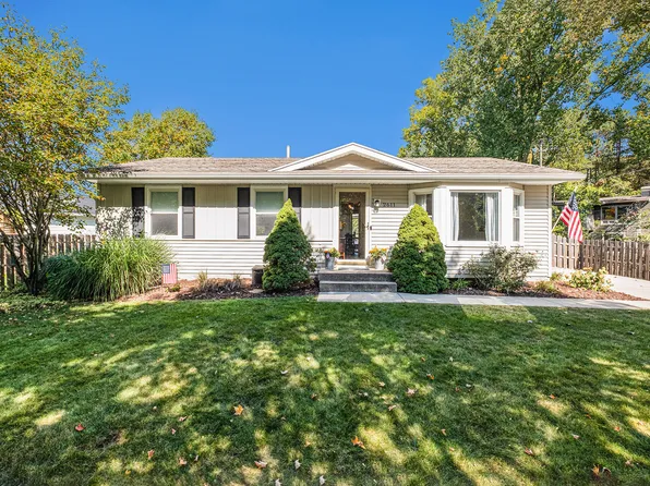 2611 Norfolk Rd SE, East Grand Rapids, MI 49506