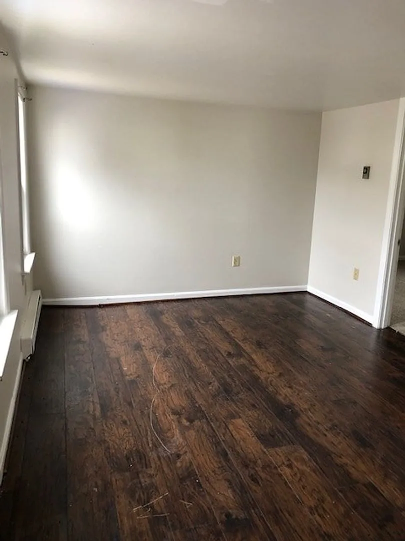 9 Winslow Street — Photo 1