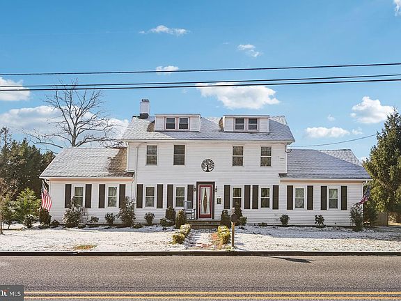 4th image of 668 Crawford Rd