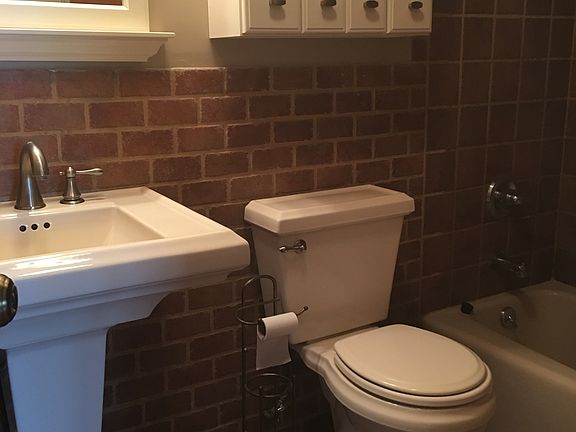 Updated Bathroom - new showdoors to be installed