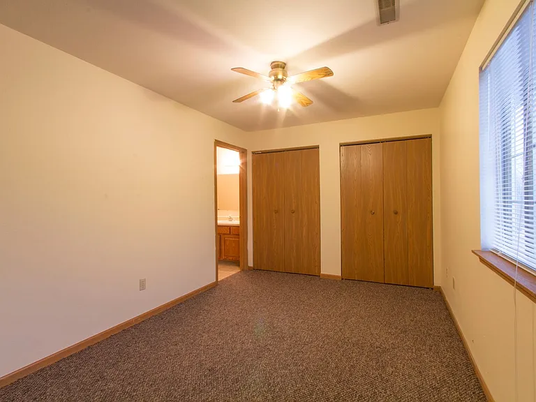 Whispering Pines Apartments — Photo 8