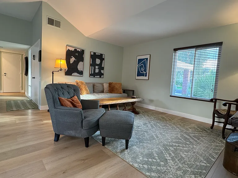 1610 Tam O Shanter Plz — Photo 5