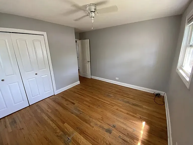 9304 S Lowe Ave — Photo 6