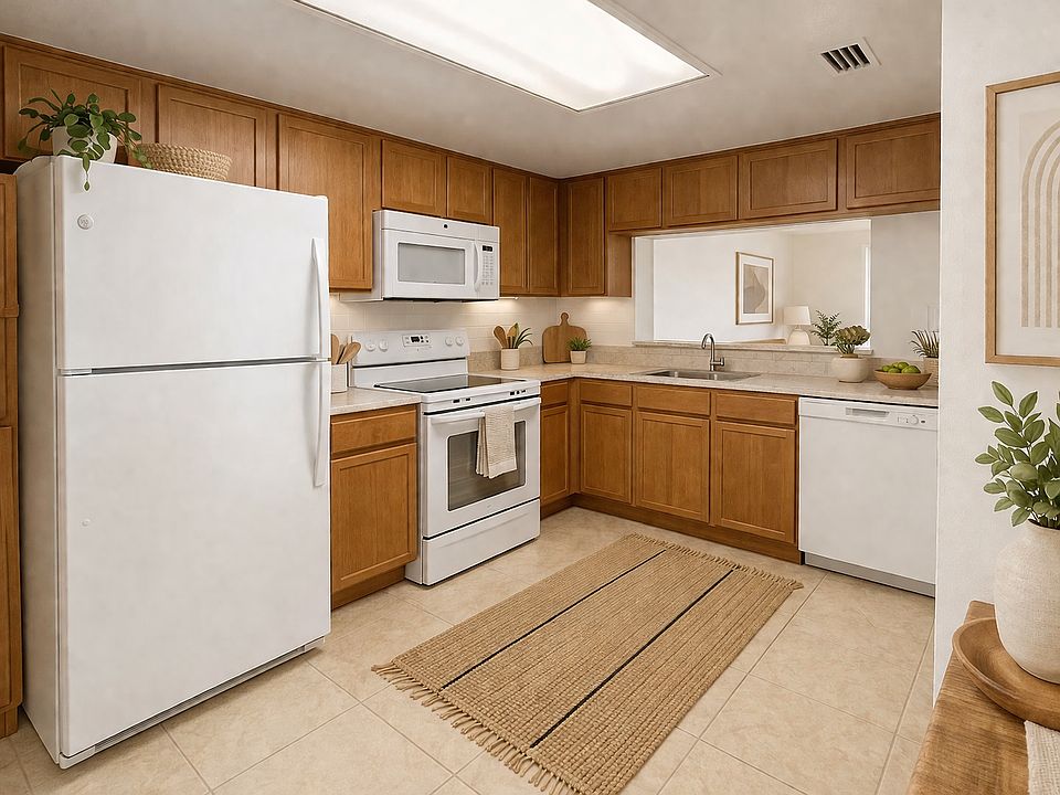 1st image of 465 SW 113th Way