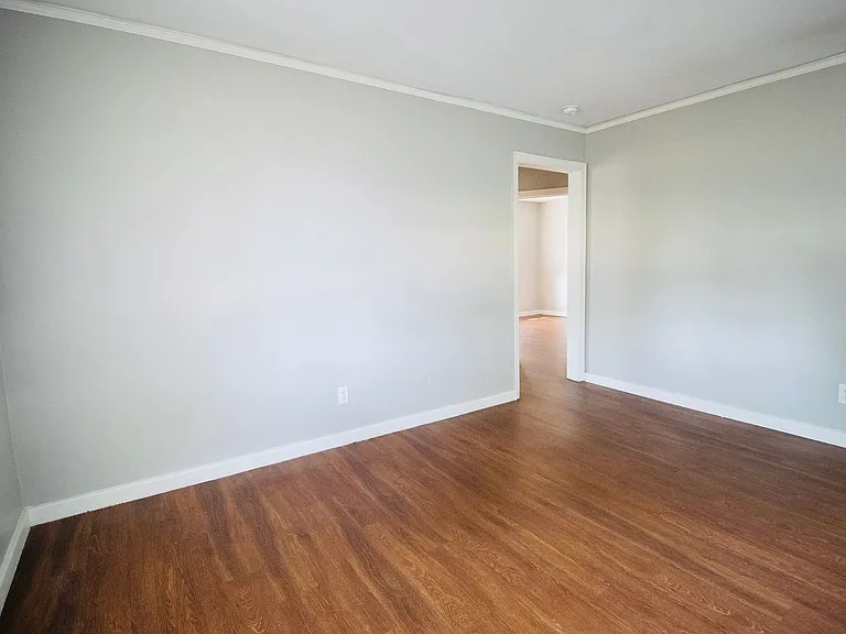 901 Central Dr — Photo 21
