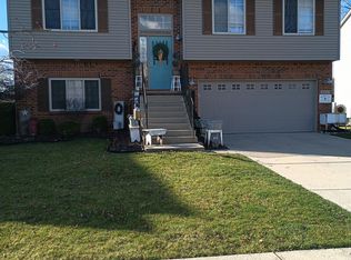 4039 Stone Post Rd, Newport, MI 48166