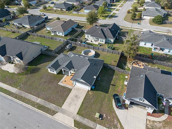 3rd image of 25558 NW 8th Rd