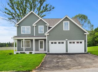 1 Lily Ln, Londonderry, NH 03053