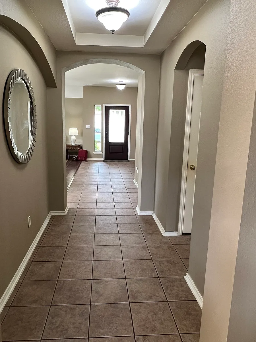 Entrance door and Foyer - 1604 Belvedere Pl