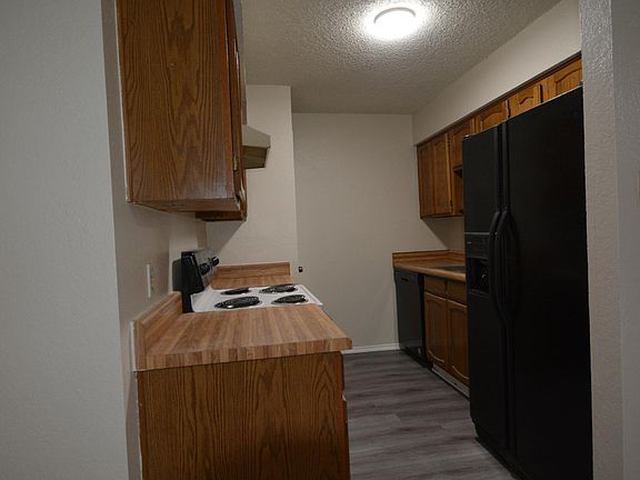 5th image of 1052 Mitchell Ln #1052