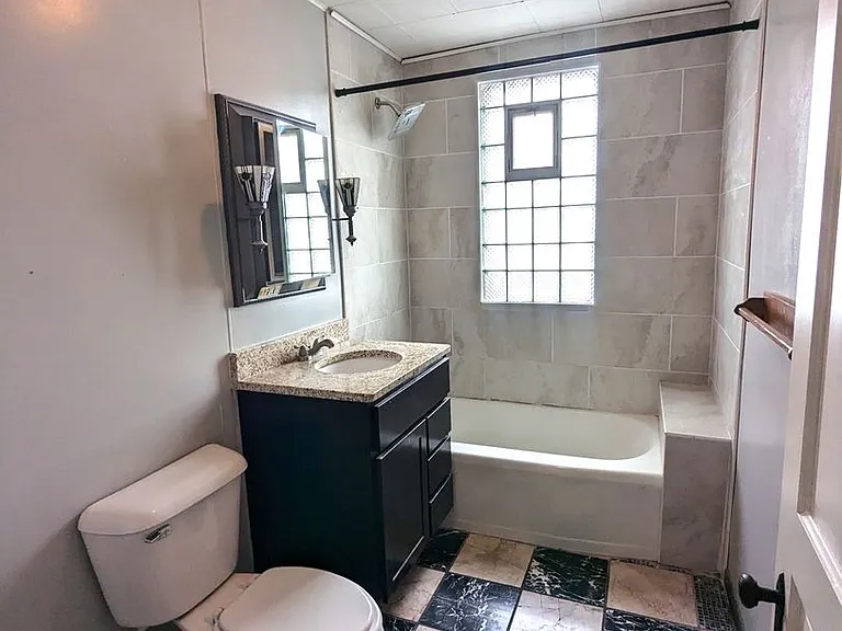 3205 N Bartlett Ave — Photo 7