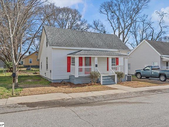 2nd image of 105 2nd St