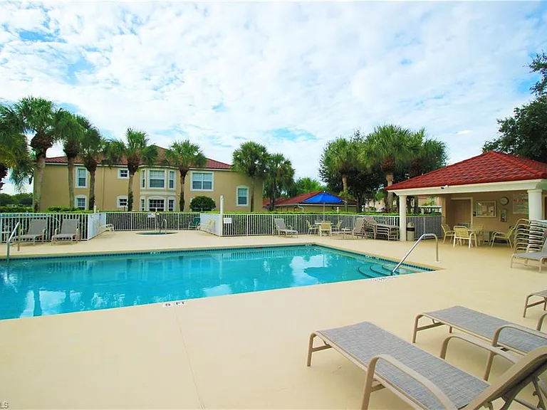 2925 Cypress Trace Cir #1-201 — Photo 16