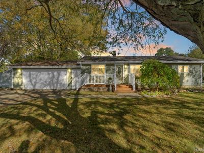 2161 Neeper St, Grand Blanc, MI, 48439