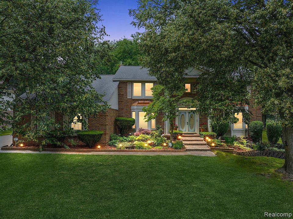 6493 Shagbark Dr, Troy, MI 48098 Zillow