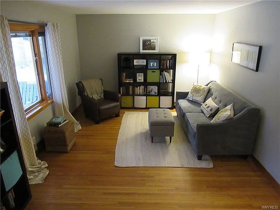 4th image of 225 Crescent Dr