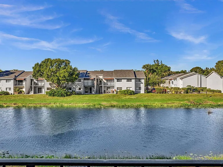 1163 Lake Terry Dr #N — Photo 18