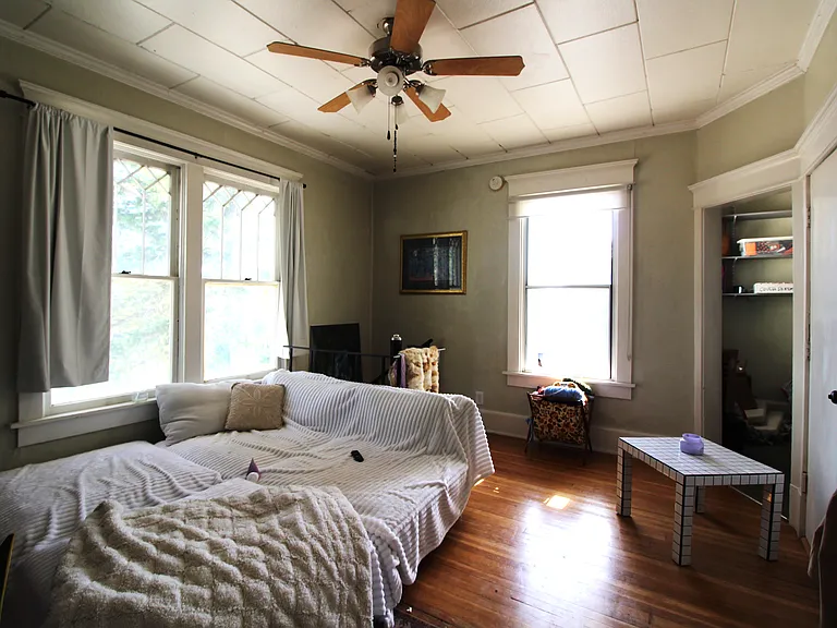 upstairs office / den / study
