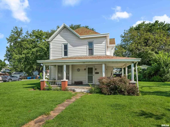 303 E Main St, Mechanicsburg, IL 62545