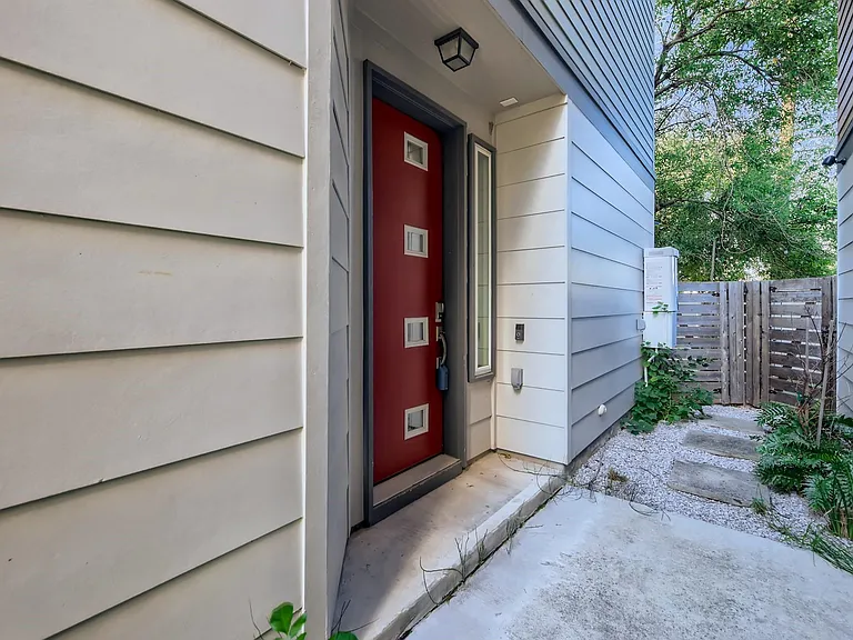 1408 Waterloo Shore Ln #7 — Photo 8