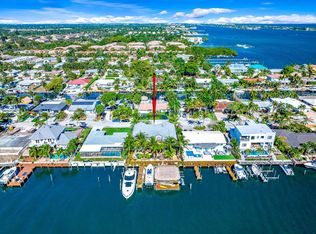 724 Shore Dr, Boynton Beach, FL 33435