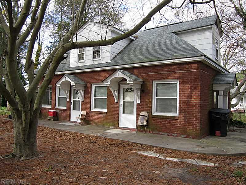 1st image of 3820 Turnpike Rd #1