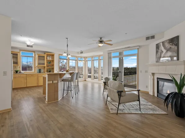 14567 Florissant Path APT 207, Apple Valley, MN 55124