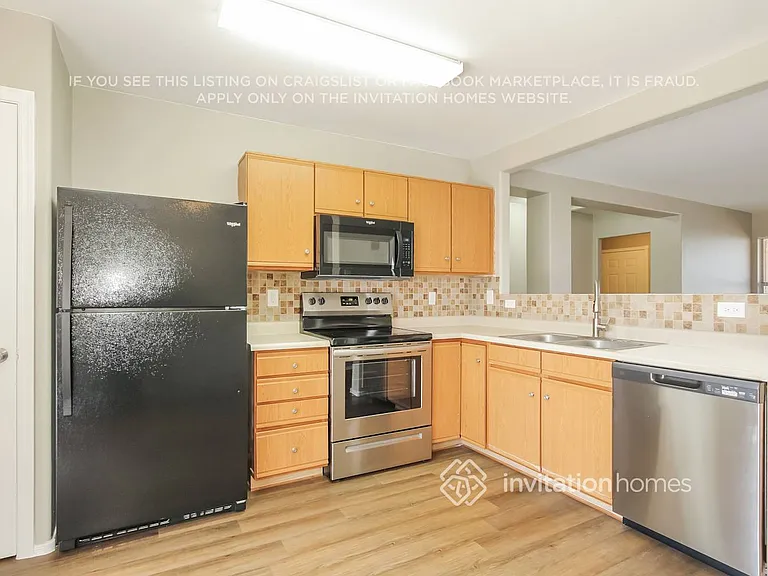 11765 W Dahlia Dr — Photo 6
