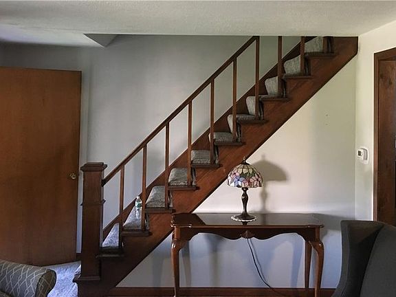 2nd image of 34 Nina Pl