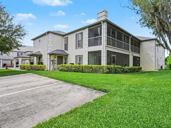 13030 Village Chase Cir, Tampa, FL 33618