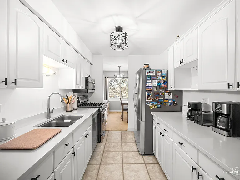2928 Roberts Dr — Photo 6