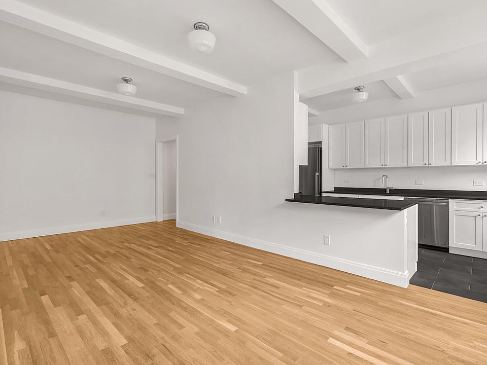 1st image of 12 E 86th St #16C
