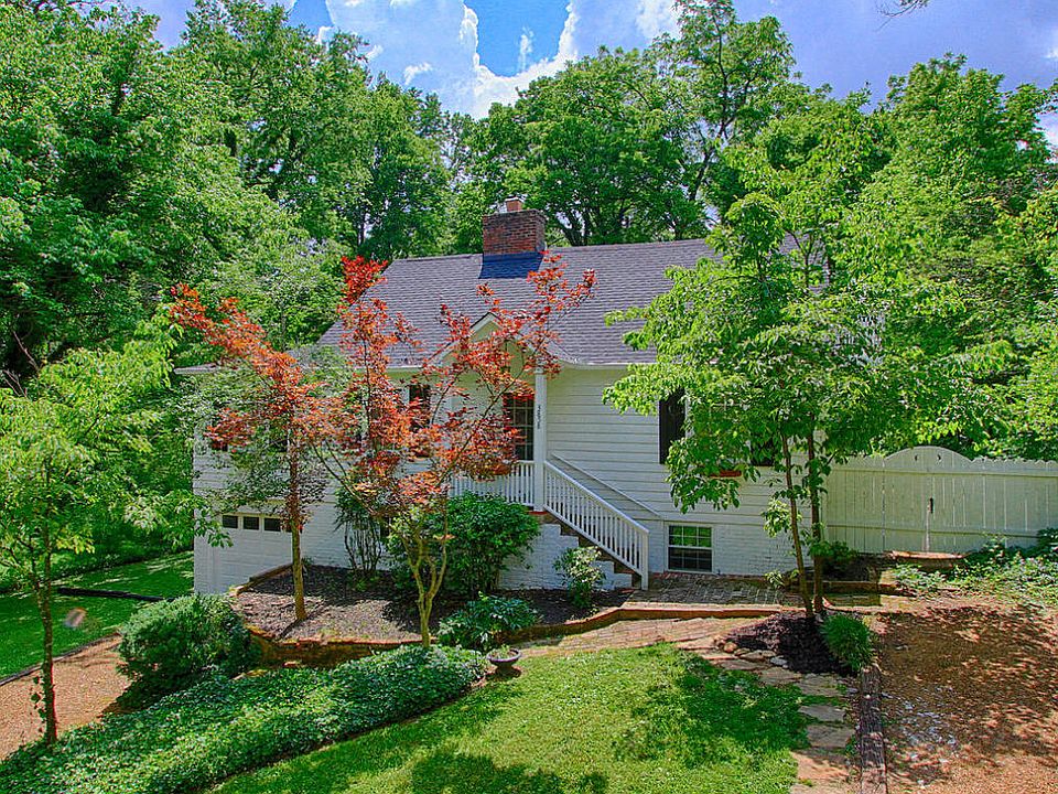 1st image of 3858 Dellwood Dr