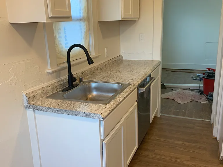 211 1/2 H St #211-1/2 — Photo 13