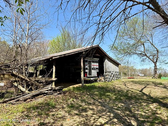 2nd image of 14211 Brownsferry Rd