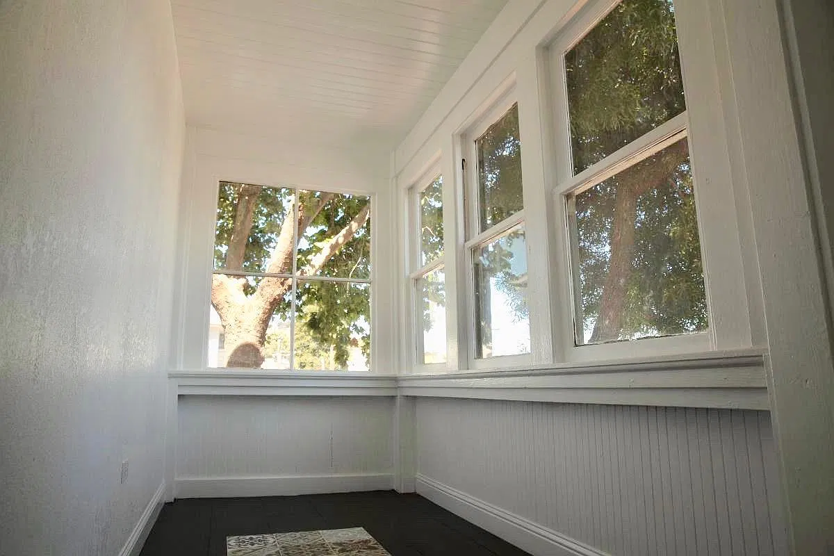 1211 Flora St — Photo 1