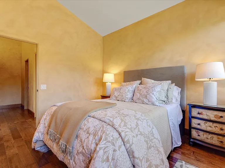 38 Asoleado Dr — Photo 27