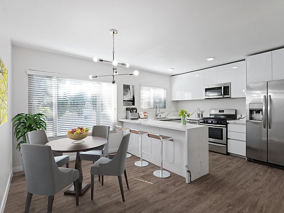 Unit 4: 2 Bedroom 1.5 Bathroom $2,600